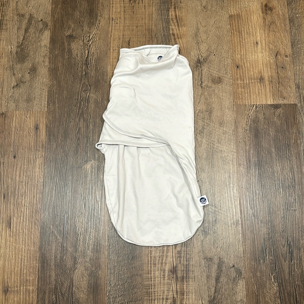 Nested bean swaddle